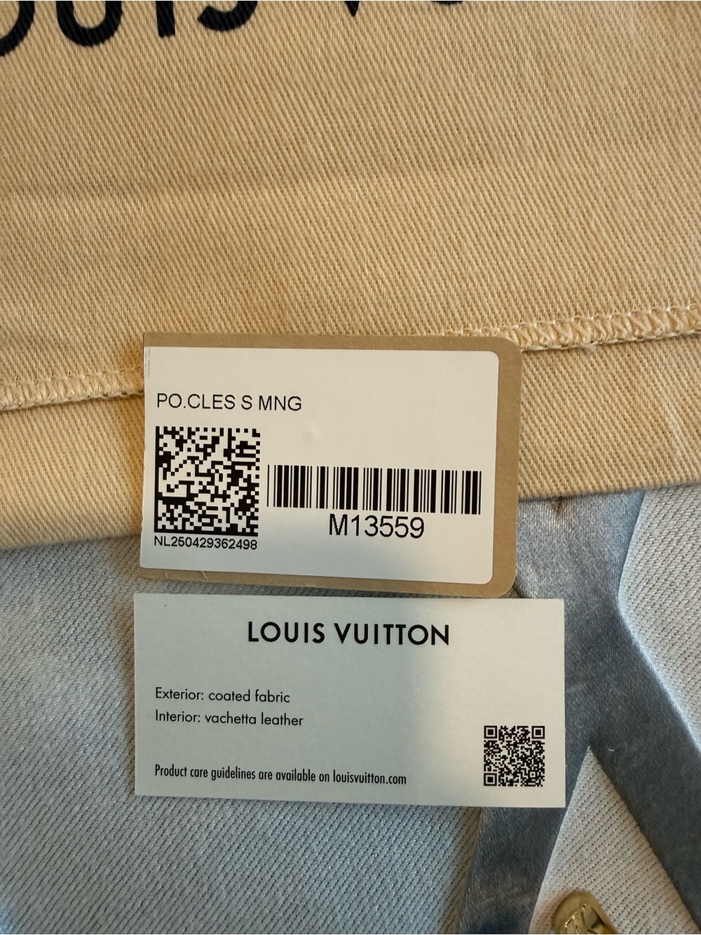 Louis Vuitton Key Pouch S - Picture 6 of 8